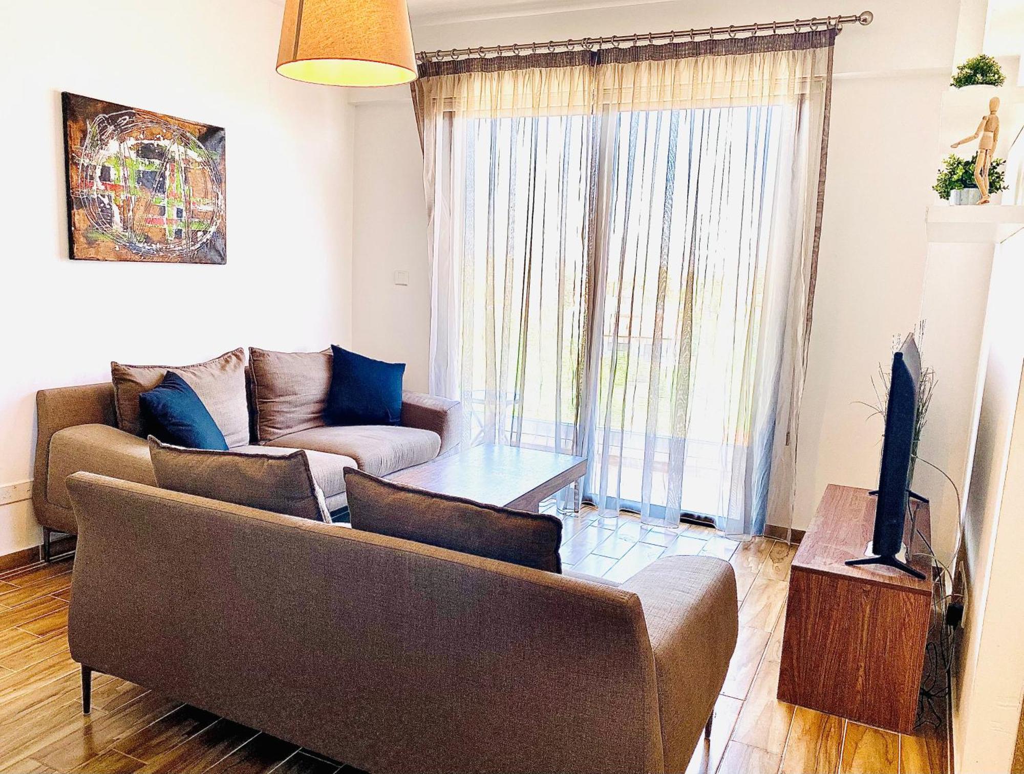 Bali Suites 404 Larnaca Ngoại thất bức ảnh